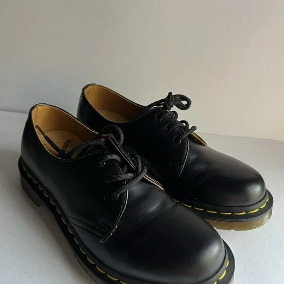 Dr. Martens Docs Womens Sz US 7 Black Smooth Leather Oxfords Shoes - Picture 3 of 16